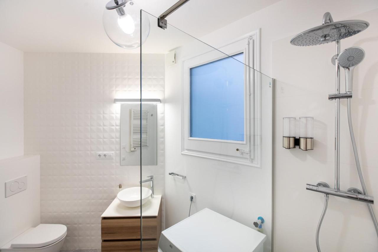 Majestic 4Br/4Bath Apartment In Sagrada Familia Area บาร์เซโลนา ภายนอก รูปภาพ
