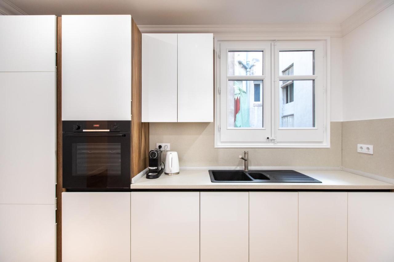 Majestic 4Br/4Bath Apartment In Sagrada Familia Area บาร์เซโลนา ภายนอก รูปภาพ