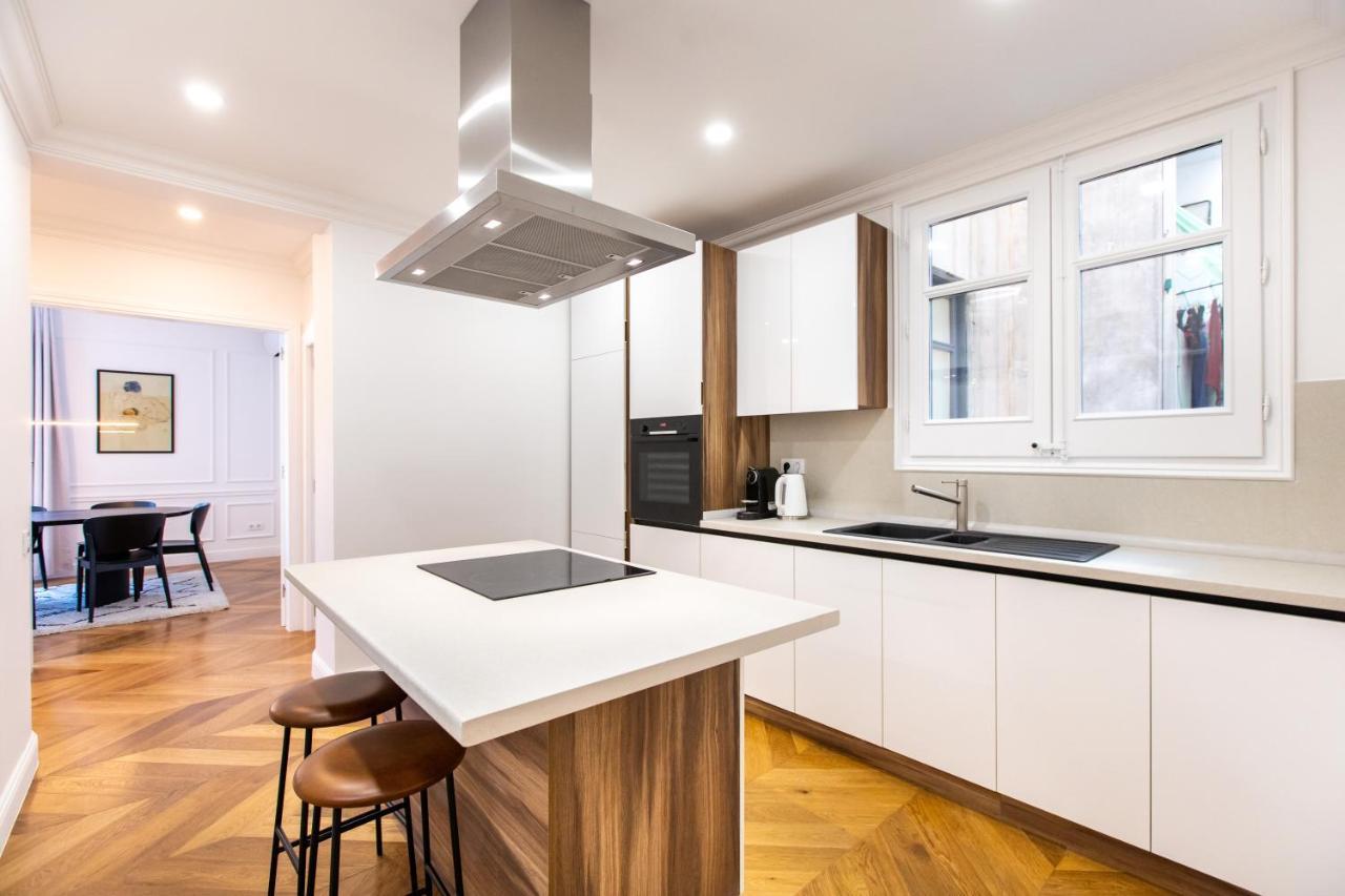 Majestic 4Br/4Bath Apartment In Sagrada Familia Area บาร์เซโลนา ภายนอก รูปภาพ